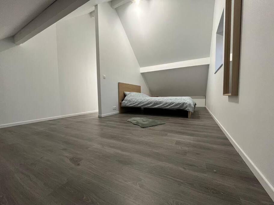 Le Grand Vivier- 68 M2 Apartment